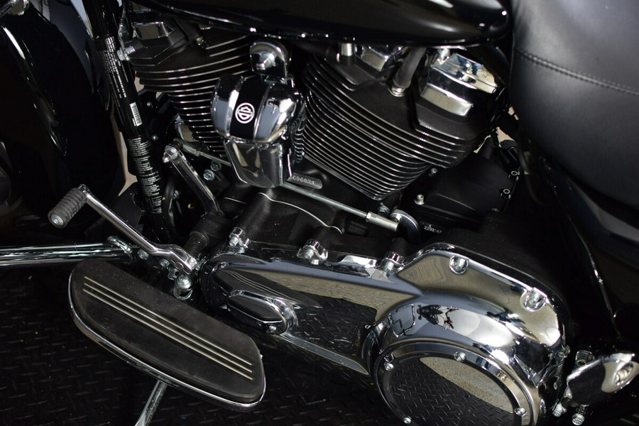 2022 Harley-Davidson Road Glide Special