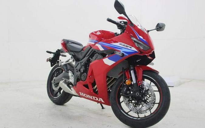 2026 Honda CBR650R E-Clutch