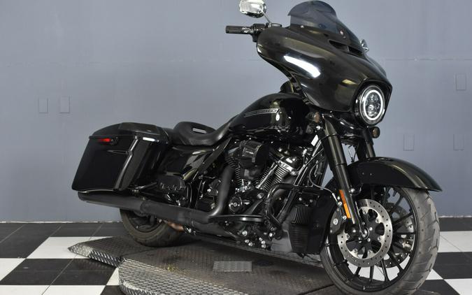 2018 Harley-Davidson Street Glide Special Vivid Black