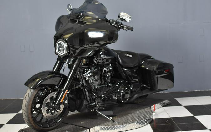 2018 Harley-Davidson Street Glide Special Vivid Black