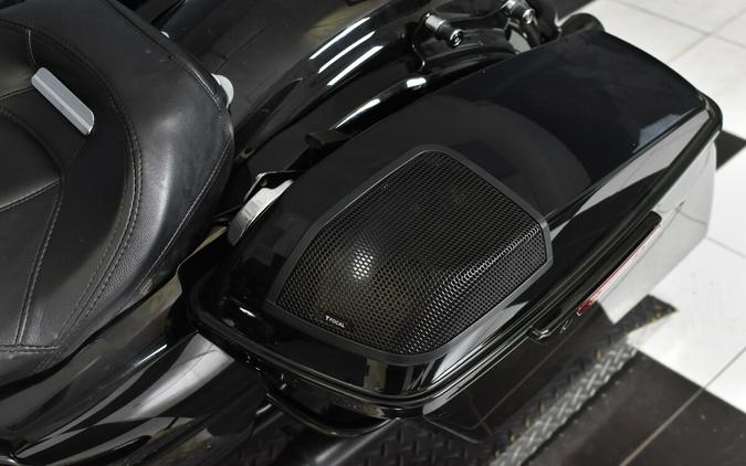 2018 Harley-Davidson Street Glide Special Vivid Black