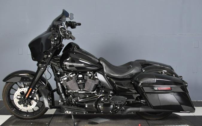 2018 Harley-Davidson Street Glide Special Vivid Black