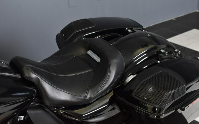 2018 Harley-Davidson Street Glide Special Vivid Black