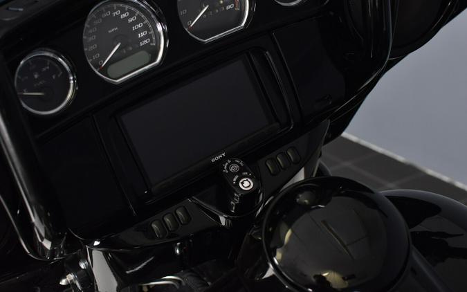 2018 Harley-Davidson Street Glide Special Vivid Black