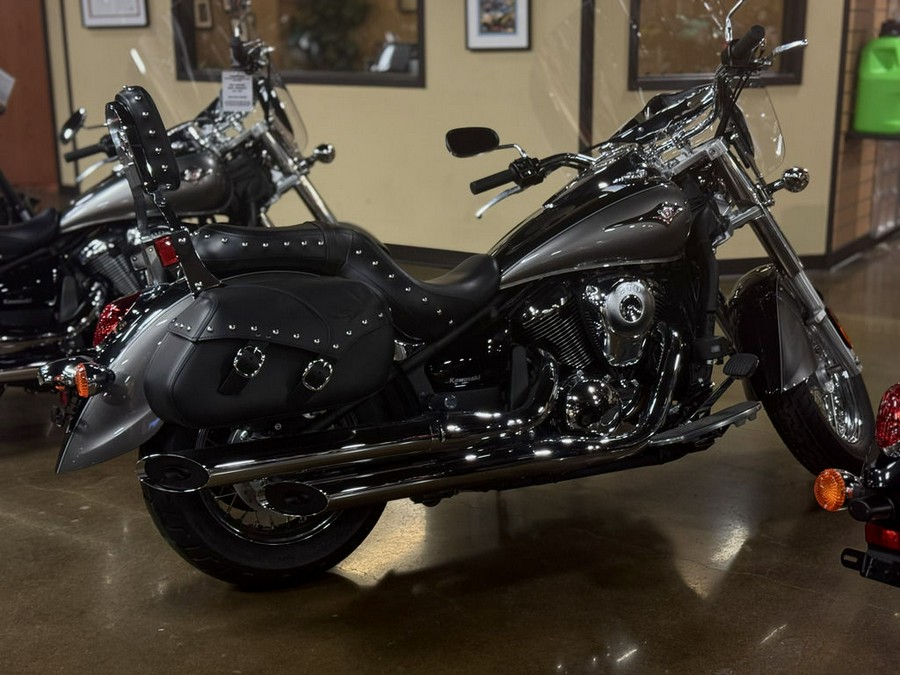 2026 Kawasaki Vulcan® 900 Classic LT