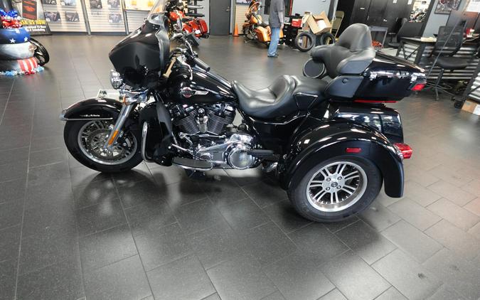 2024 Harley-Davidson Tri Glide Ultra FLHTCUTG