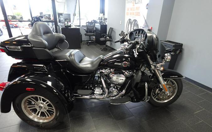 2024 Harley-Davidson Tri Glide Ultra FLHTCUTG