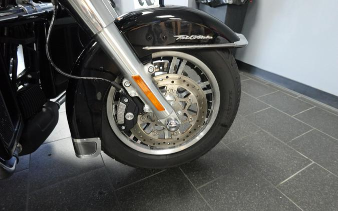 2024 Harley-Davidson Tri Glide Ultra FLHTCUTG