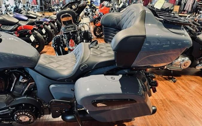 2023 Indian Motorcycle® Pursuit Dark Horse with Premium Package Stealth Gray