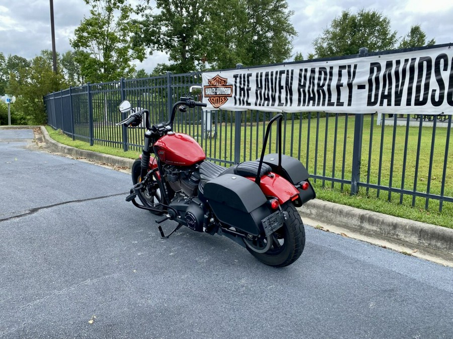 2022 Harley-Davidson® Street Bob® 114 Redline Red