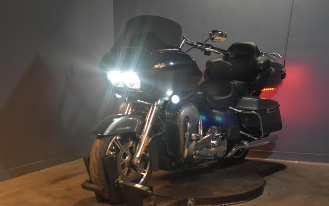 2022 Harley-Davidson Road Glide Limited Gauntlet Gray Metallic/Vivid Black