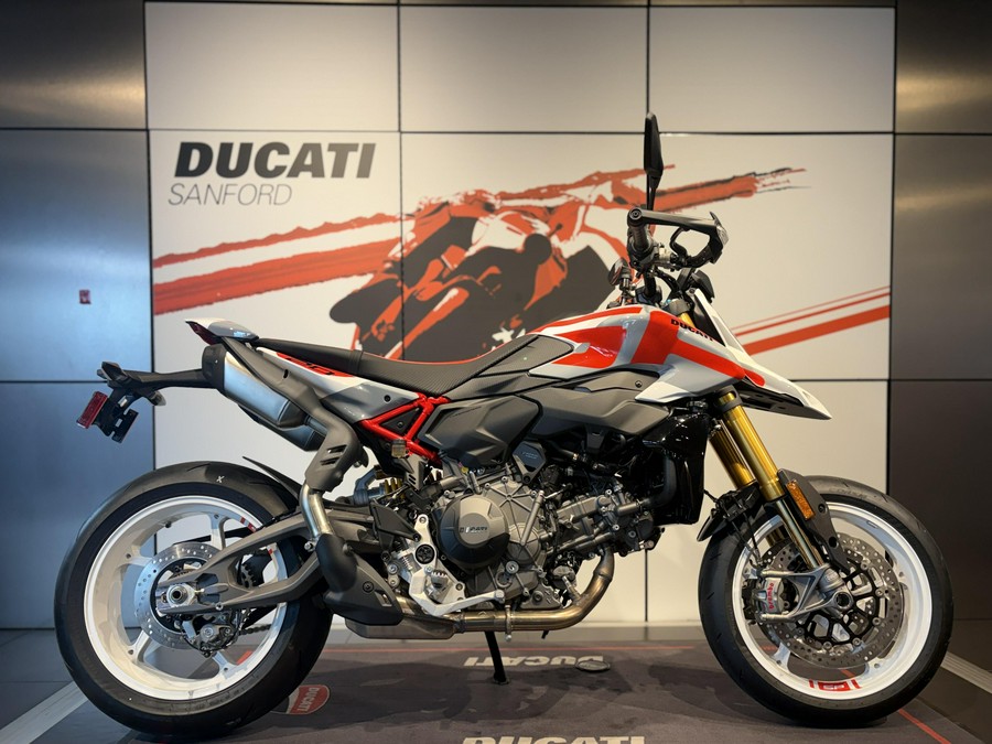 2026 Ducati HYPERMOTARD V2 SP