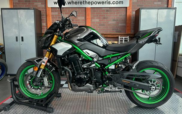 2025 Kawasaki Z900 SE ABS