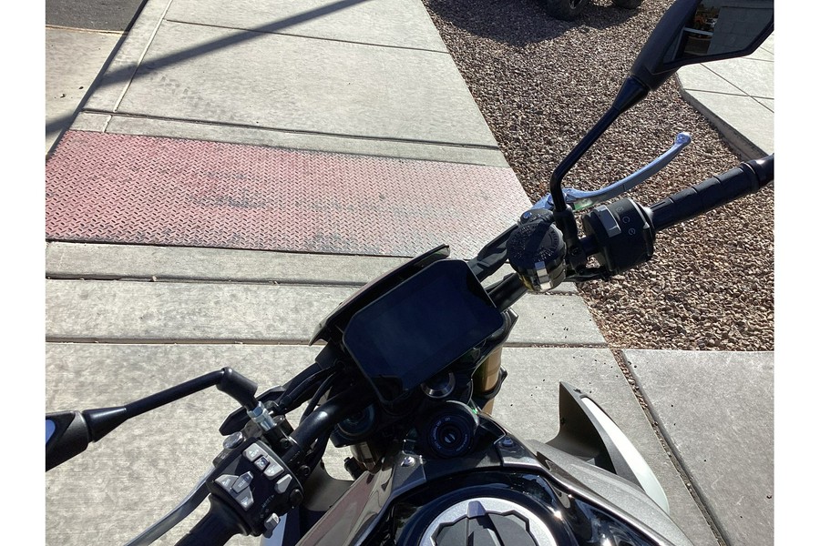 2025 Kawasaki Z900 SE ABS