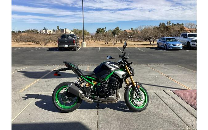 2025 Kawasaki Z900 SE ABS