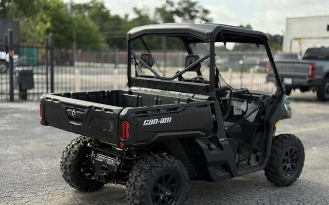 2025 Can-Am® Defender DPS HD7 Compass Green