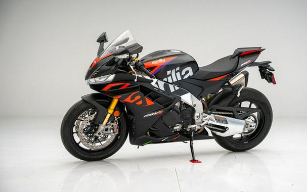 2024 Aprilia RSV4 Factory 1100
