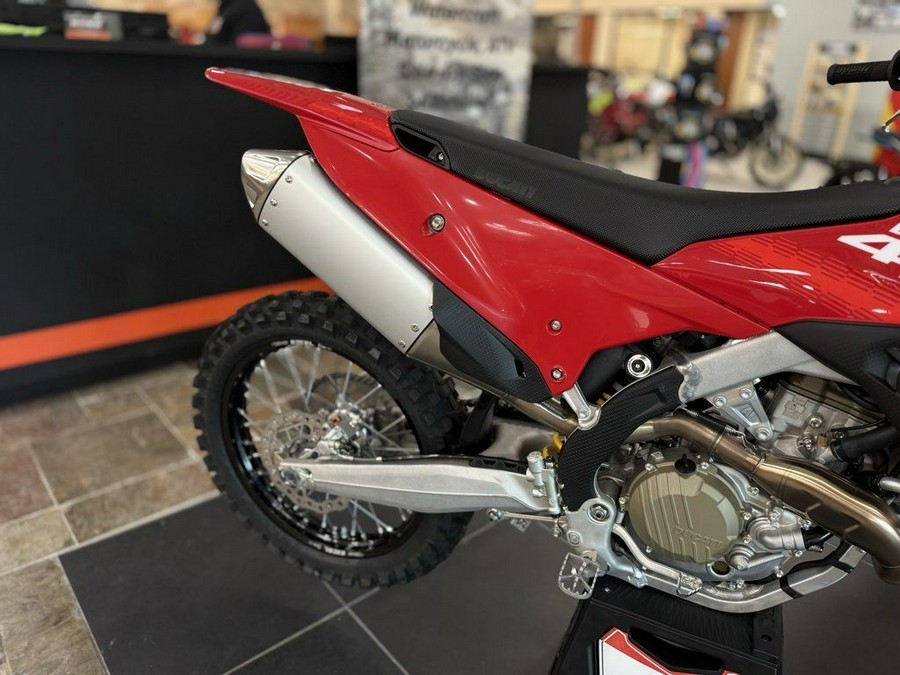 2026 Ducati Desmo450 MX