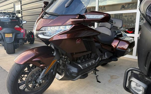2018 Honda Gold Wing Pearl Stallion Brown