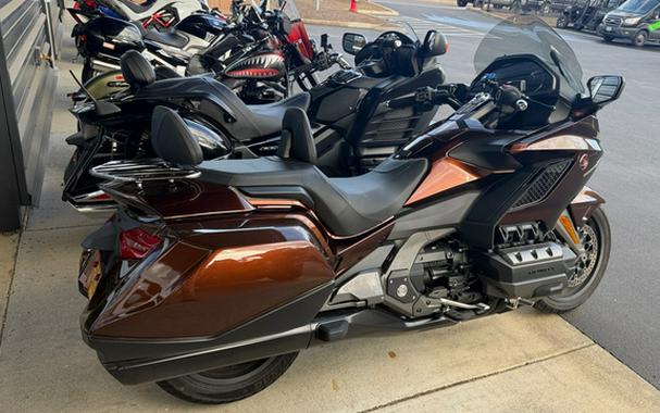 2018 Honda Gold Wing Pearl Stallion Brown