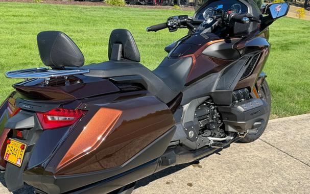 2018 Honda Gold Wing Pearl Stallion Brown