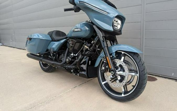 2024 Harley-Davidson Street Glide® Sharkskin Blue