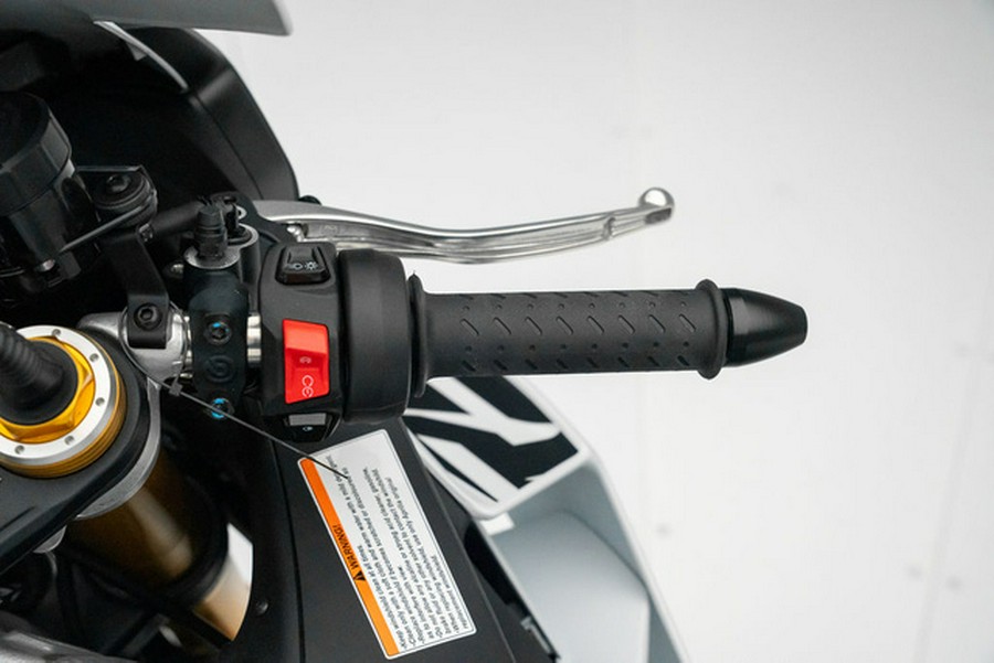 2025 Aprilia RSV4 Factory 1100