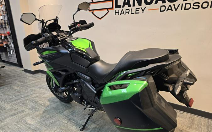 2022 Kawasaki Versys® 650 Candy Lime Green/Metallic Flat Spark Black/Metallic Spark Black