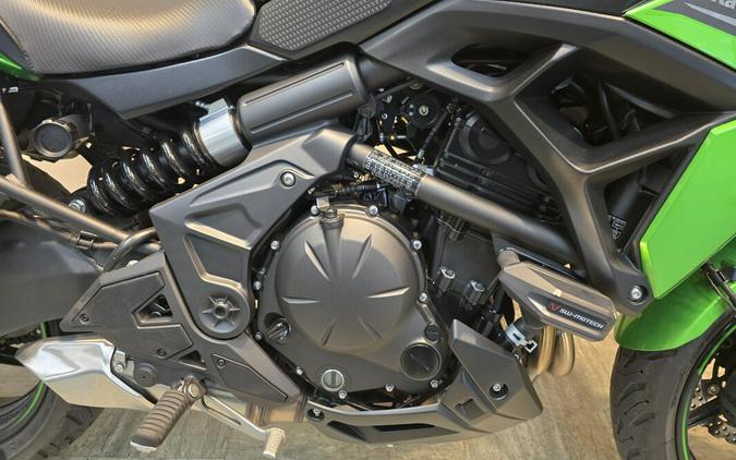 2022 Kawasaki Versys® 650 Candy Lime Green/Metallic Flat Spark Black/Metallic Spark Black