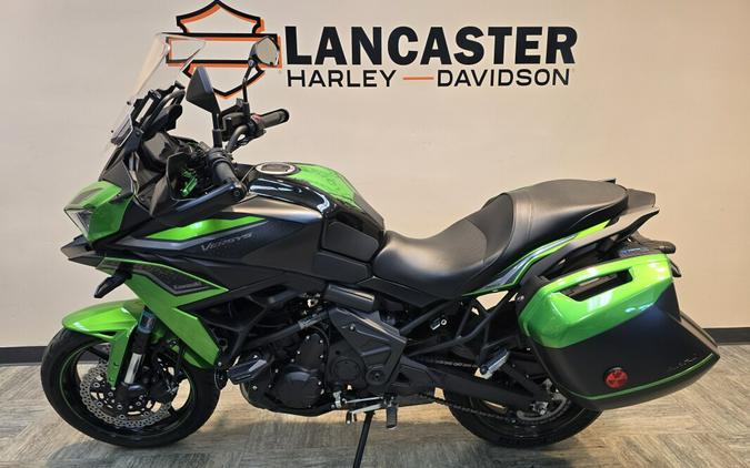 2022 Kawasaki Versys® 650 Candy Lime Green/Metallic Flat Spark Black/Metallic Spark Black