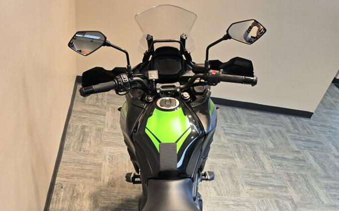 2022 Kawasaki Versys® 650 Candy Lime Green/Metallic Flat Spark Black/Metallic Spark Black