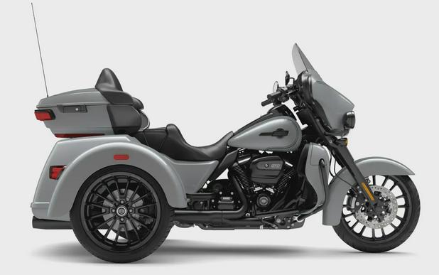2025 FLHTCUTG Tri Glide® Ultra