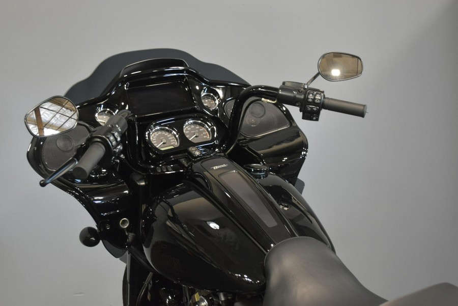 2022 Harley-Davidson Road Glide ST Vivid Black