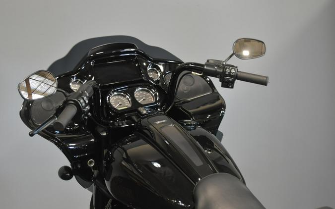 2022 Harley-Davidson Road Glide ST Vivid Black