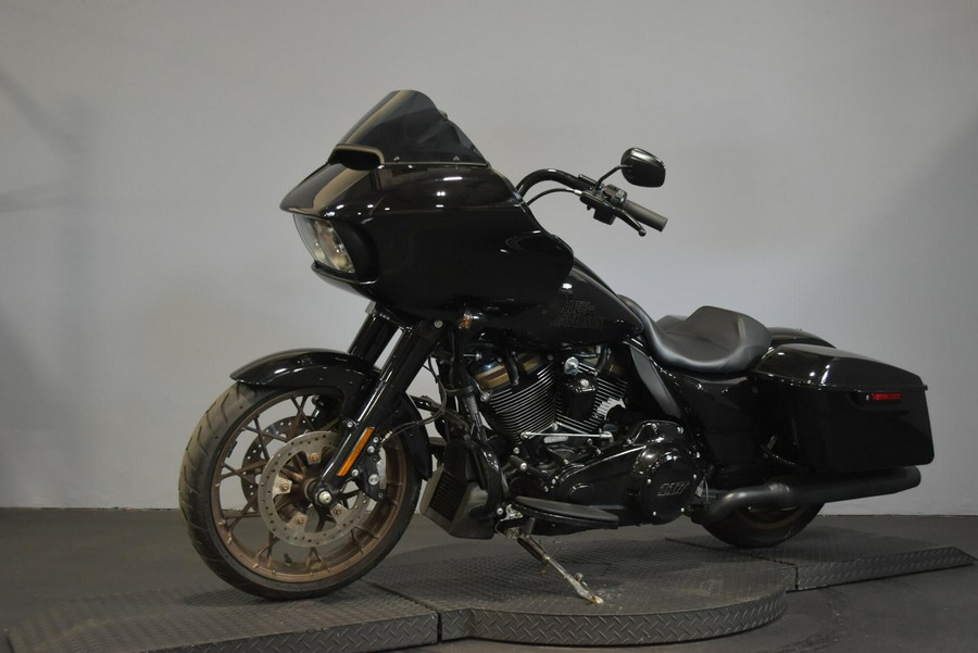2022 Harley-Davidson Road Glide ST Vivid Black
