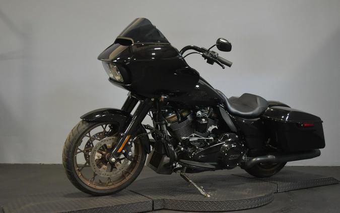 2022 Harley-Davidson Road Glide ST Vivid Black