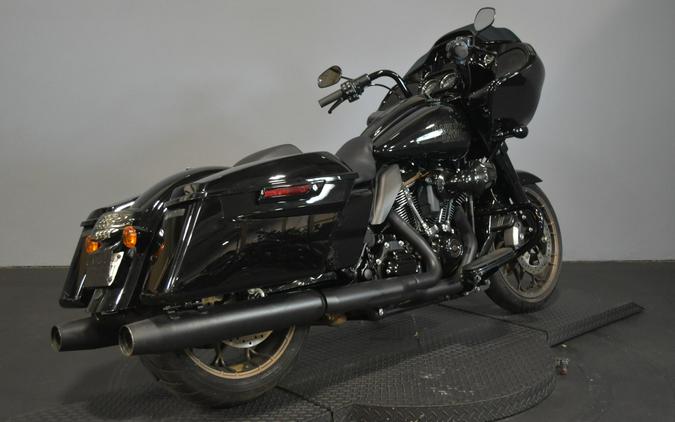 2022 Harley-Davidson Road Glide ST Vivid Black