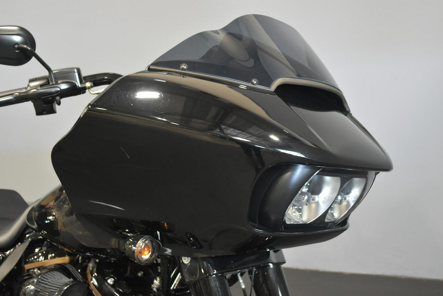2022 Harley-Davidson Road Glide ST Vivid Black