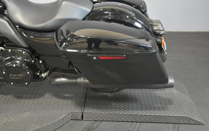 2022 Harley-Davidson Road Glide ST Vivid Black