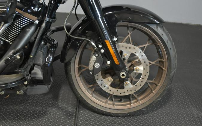 2022 Harley-Davidson Road Glide ST Vivid Black