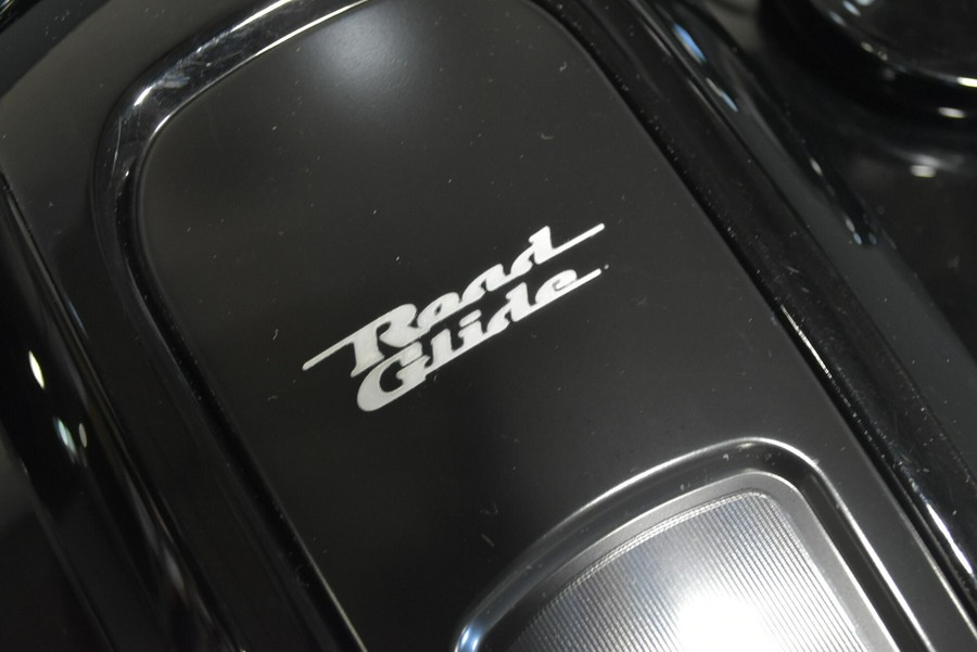 2022 Harley-Davidson Road Glide ST Vivid Black