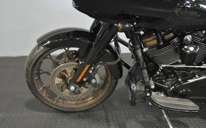 2022 Harley-Davidson Road Glide ST Vivid Black