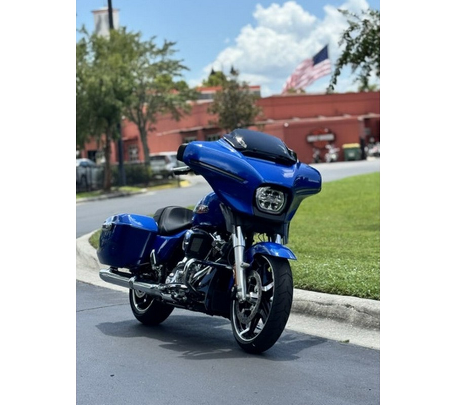 2025 Harley-Davidson FLHX - Street Glide