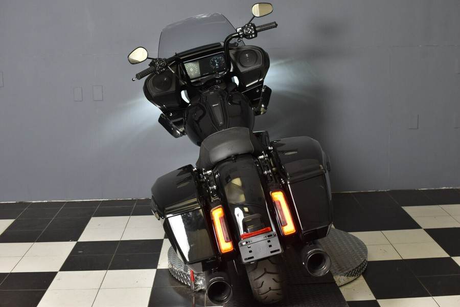 2024 Harley-Davidson Road Glide Vivid Black