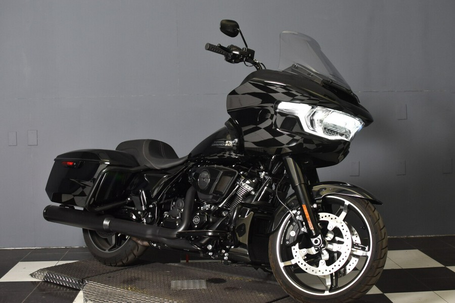 2024 Harley-Davidson Road Glide Vivid Black