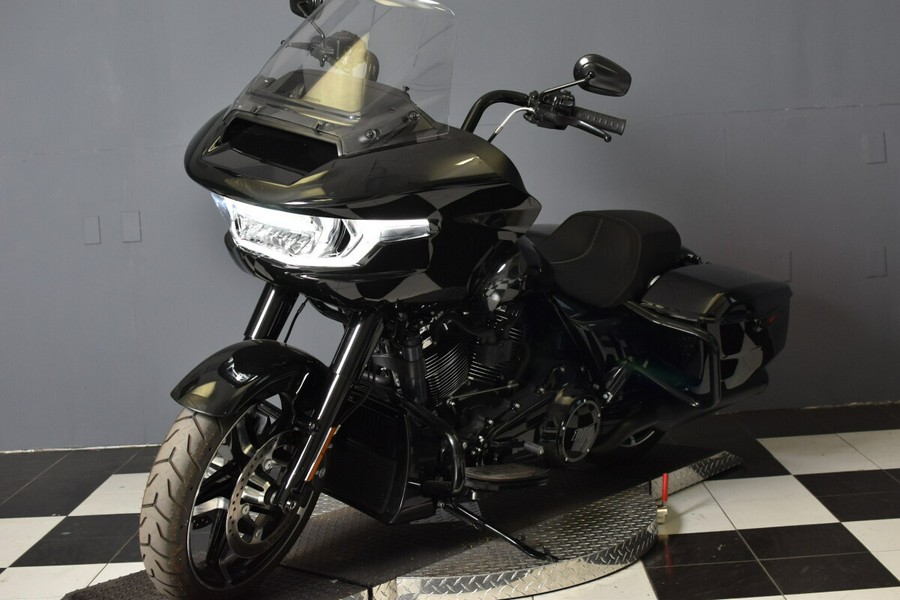 2024 Harley-Davidson Road Glide Vivid Black