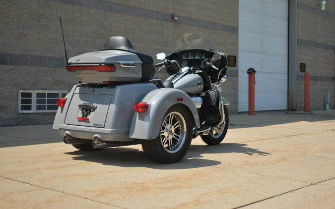 2024 Harley-Davidson Tri Glide Ultra Billiard Gray