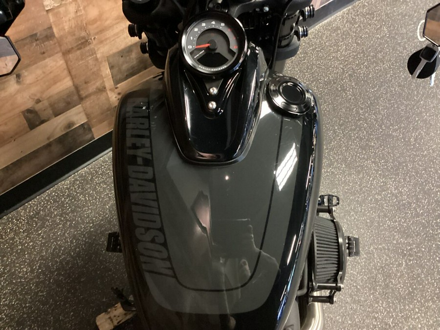 2021 Harley-Davidson Fat Bob 114 Vivid Black FXFBS