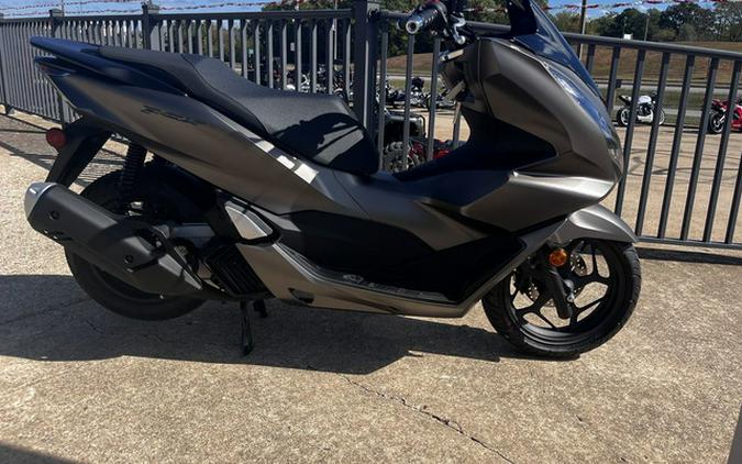2023 Honda PCX150AP