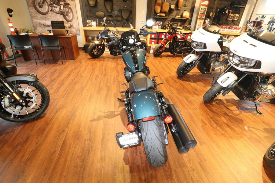 2025 Indian Motorcycle® Sport Chief Cascade Green Metallic